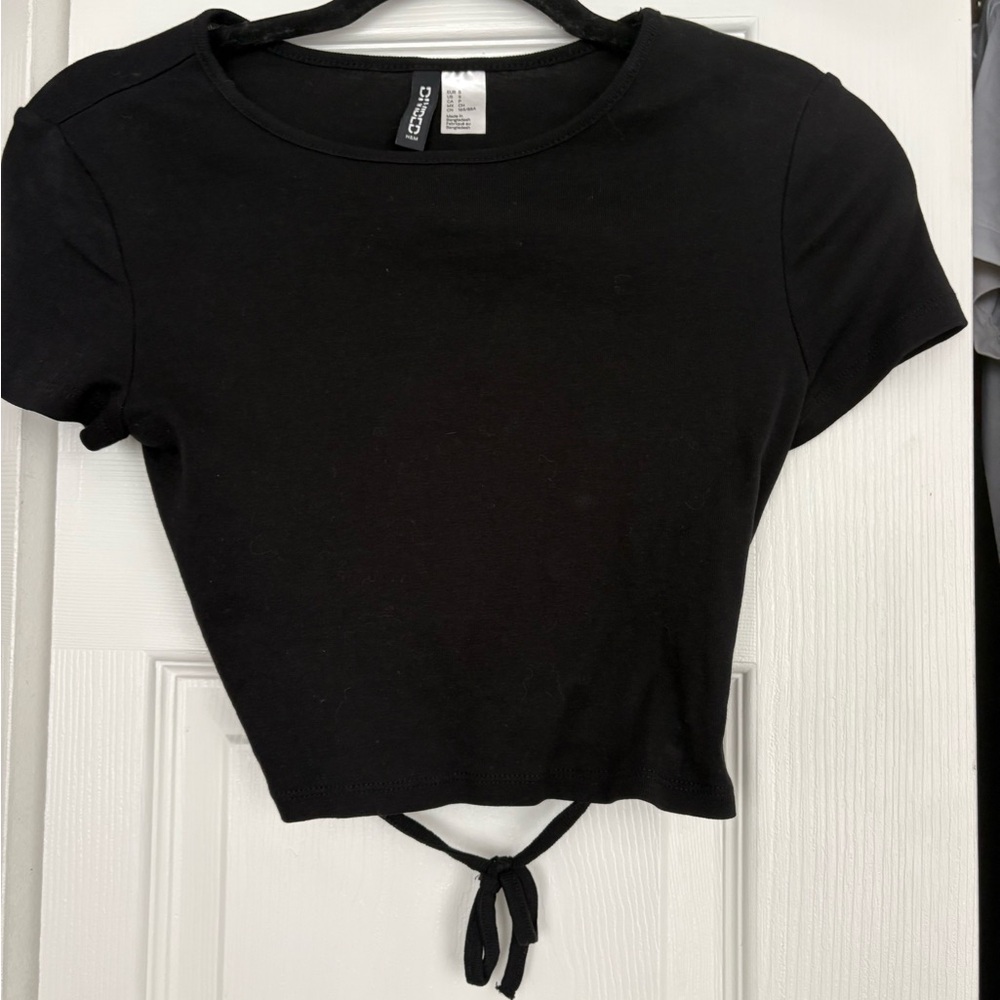 H&M Black Tie-Front Crop Top